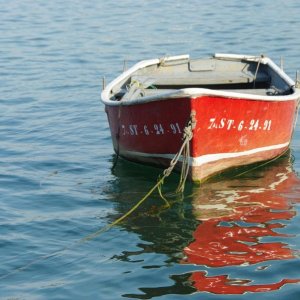 boat-tied-asturies.jpg