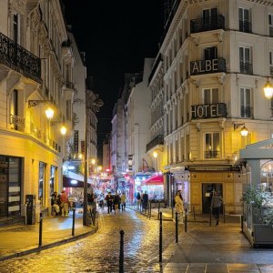 32. Paris at night.jpg