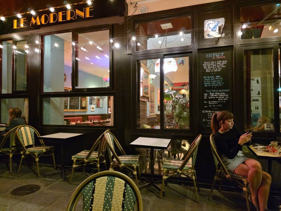 3. Paris cafe.jpg