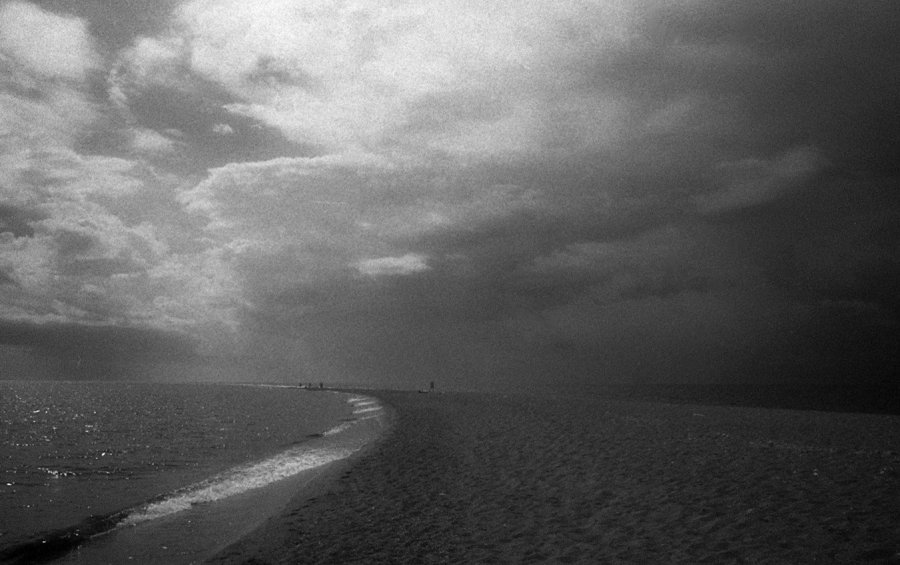 Storm moving in - Point Pelee.jpg