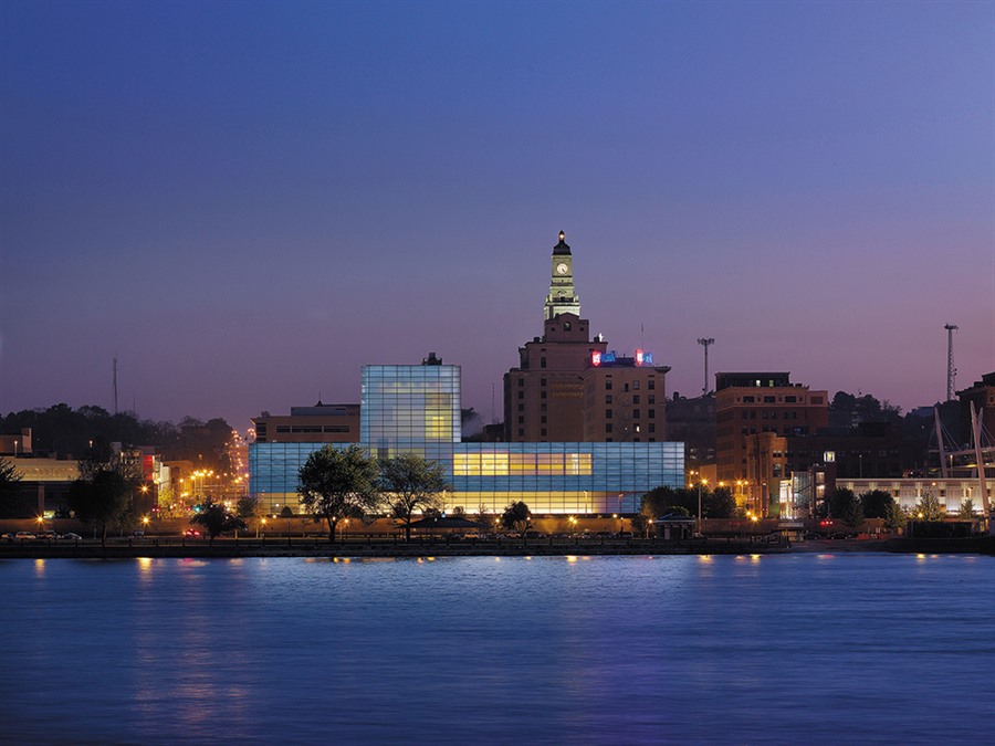 www.traveliowa.com